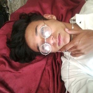 Meet your Posher, Bobby